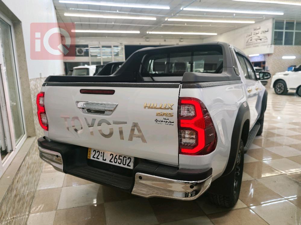 تويوتا هايلوكس